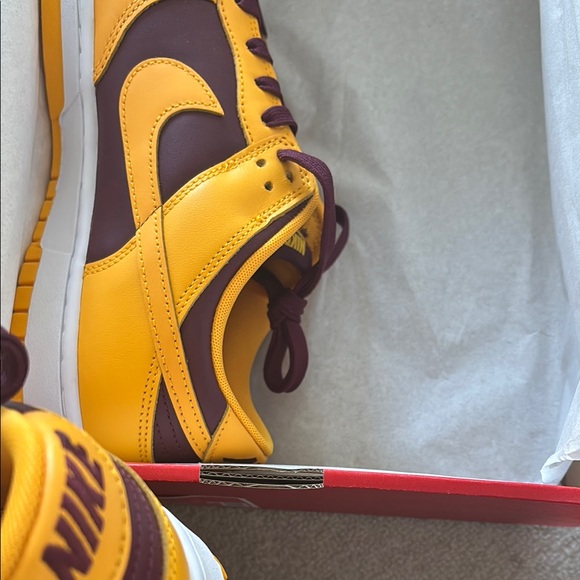 Nike size 11.5 men’s Nike dunk low retro Yellow Sneakers new in box - Picture 10 of 11